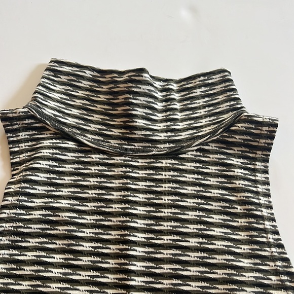 Free People High Neck Tank Top Size Medium - Picture 3 of 5